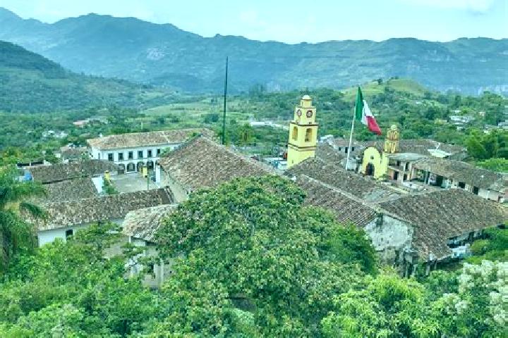 13 escort profiles in San Isidro Xochitla, Mexico. Browse companions, services, rates and book online. Incall and outcall available.