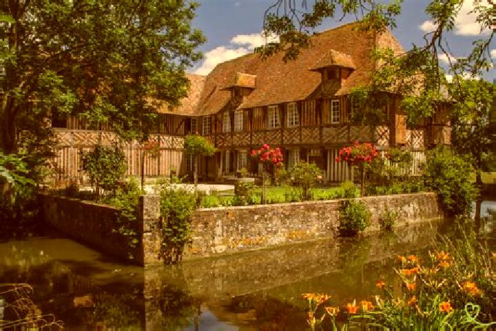 13 escort profiles in Vieux-Manoir, France. Browse companions, services, rates and book online. Incall and outcall available.