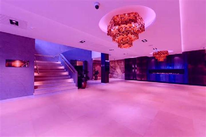 13 escort profiles in Zandweg-Oostwaard, Netherlands. Browse companions, services, rates and book online. Incall and outcall available.