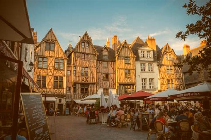 14 escort profiles in Acheux-en-Vimeu, France. Browse companions, services, rates and book online. Incall and outcall available.