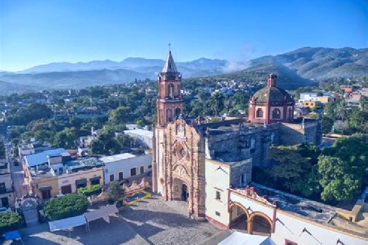 14 escort profiles in Amealco de Bonfil, Mexico. Browse companions, services, rates and book online. Incall and outcall available.
