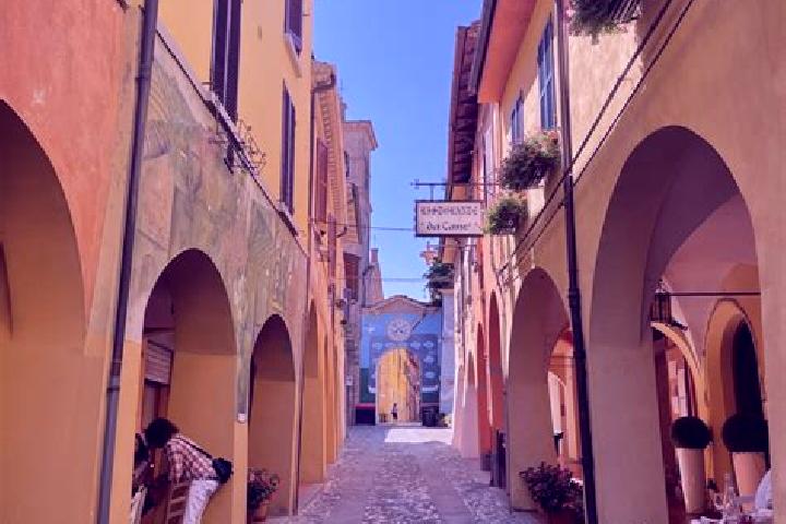 14 escort profiles in Dozza, Italy. Browse companions, services, rates and book online. Incall and outcall available.