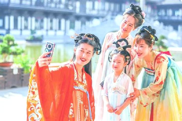 14 escort profiles in Huaibei, China. Browse companions, services, rates and book online. Incall and outcall available.