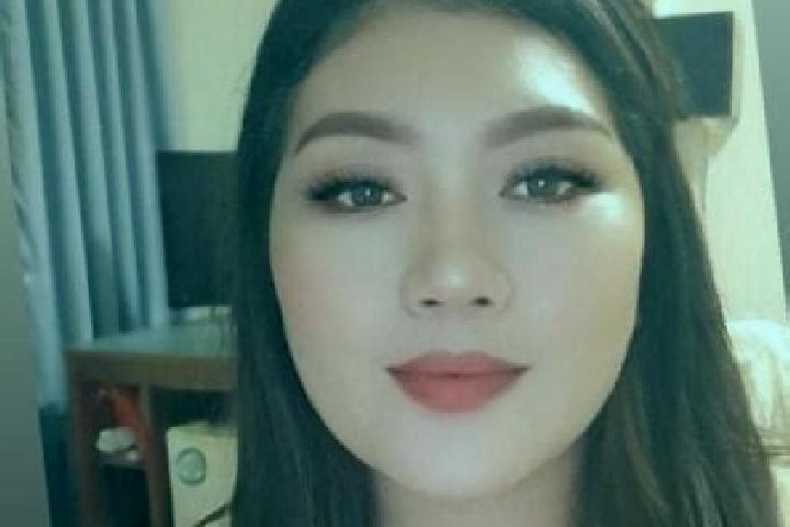 14 escort profiles in Huashan, China. Browse companions, services, rates and book online. Incall and outcall available.