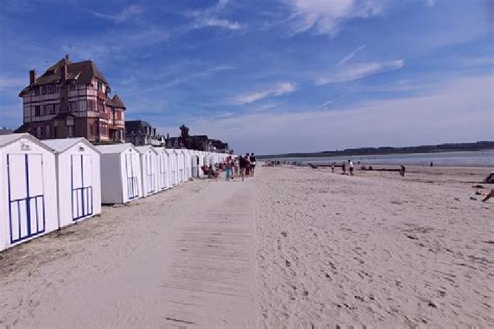 14 escort profiles in Le Crotoy, France. Browse companions, services, rates and book online. Incall and outcall available.
