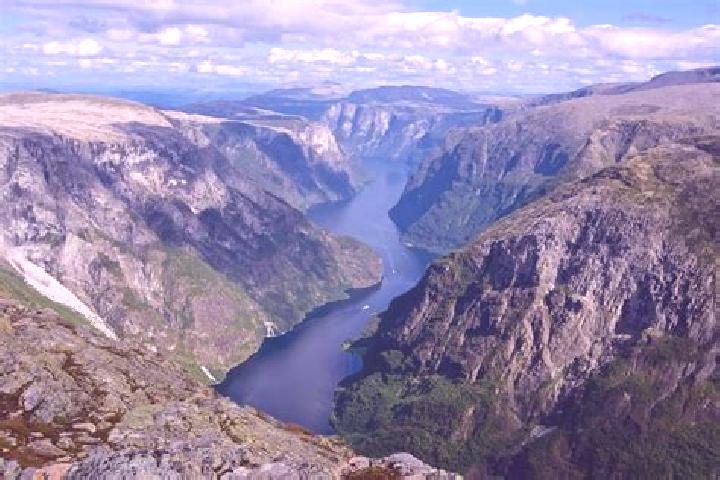 14 escort profiles in Sunndalsora, Norway. Browse companions, services, rates and book online. Incall and outcall available.