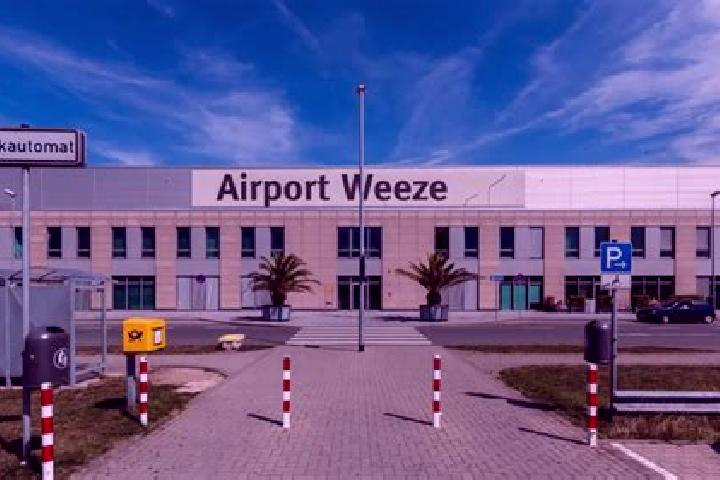 14 escort profiles in Weeze, Germany. Browse companions, services, rates and book online. Incall and outcall available.