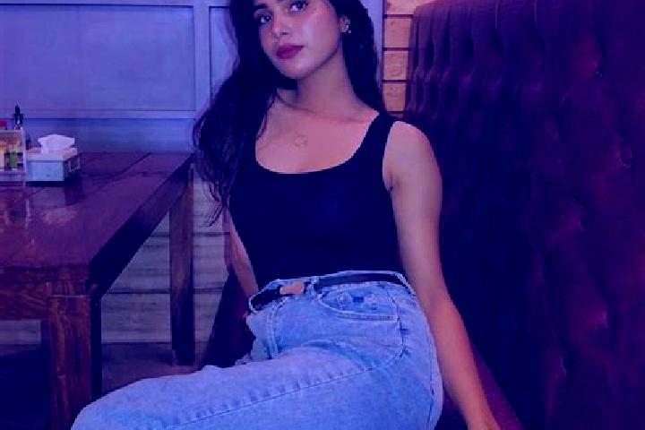 14 escort profiles in Yanamalakuduru, India. Browse companions, services, rates and book online. Incall and outcall available.