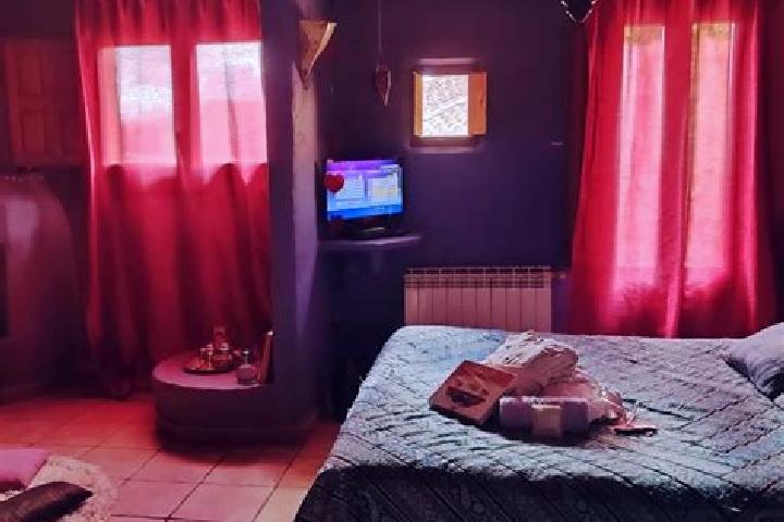 15 escort profiles in Adrada de Piron, Spain. Browse companions, services, rates and book online. Incall and outcall available.