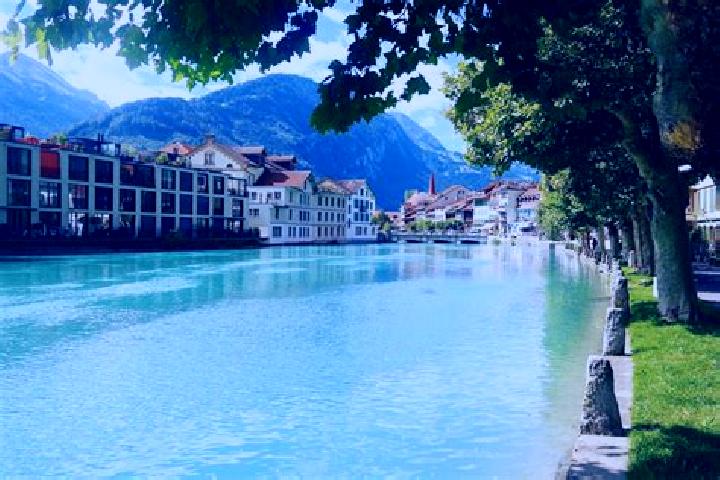 15 escort profiles in Alpnach, Switzerland. Browse companions, services, rates and book online. Incall and outcall available.