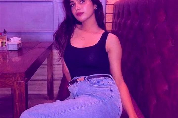 15 escort profiles in Aralgoria, India. Browse companions, services, rates and book online. Incall and outcall available.
