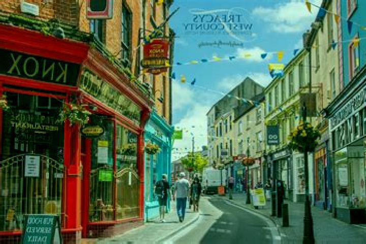 15 escort profiles in Corrofin, Ireland. Browse companions, services, rates and book online. Incall and outcall available.