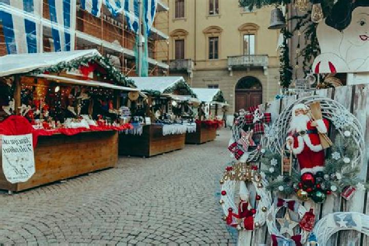15 escort profiles in Cuasso al Monte, Italy. Browse companions, services, rates and book online. Incall and outcall available.
