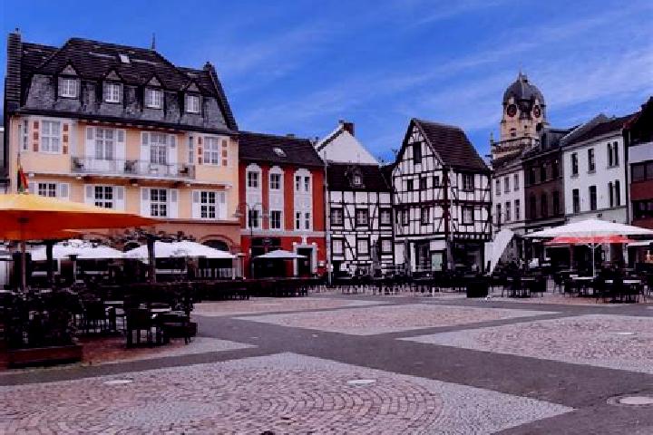 15 escort profiles in Euskirchen, Germany. Browse companions, services, rates and book online. Incall and outcall available.