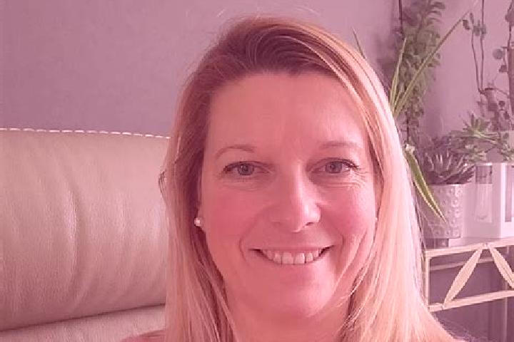 15 escort profiles in Fournes-en-Weppes, France. Browse companions, services, rates and book online. Incall and outcall available.