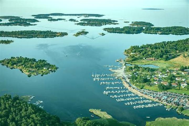 15 escort profiles in Hallstahammar, Sweden. Browse companions, services, rates and book online. Incall and outcall available.