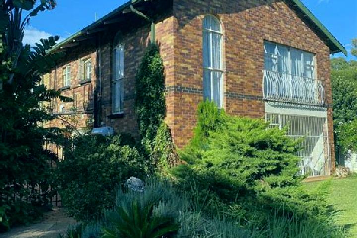 15 escort profiles in Jan Kempdorp, South Africa. Browse companions, services, rates and book online. Incall and outcall available.