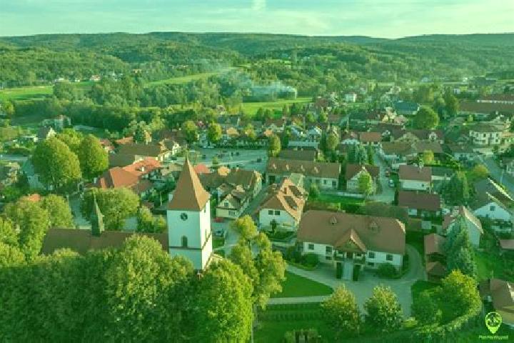 15 escort profiles in Lipnica Murowana, Poland. Browse companions, services, rates and book online. Incall and outcall available.