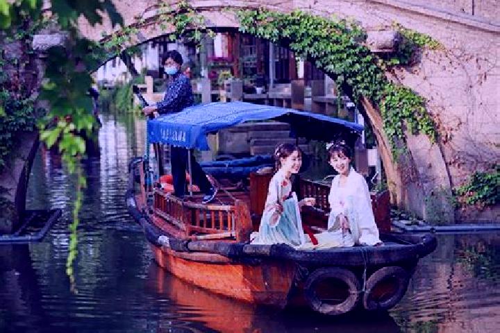 15 escort profiles in Minyue, China. Browse companions, services, rates and book online. Incall and outcall available.