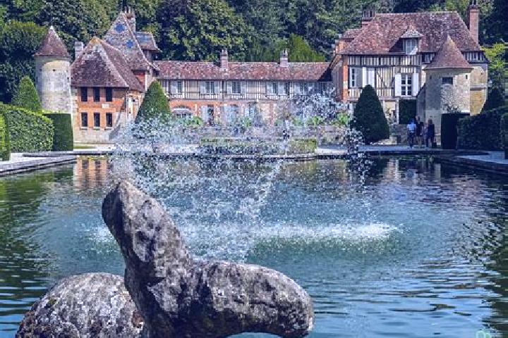 15 escort profiles in Ouilly-le-Vicomte, France. Browse companions, services, rates and book online. Incall and outcall available.