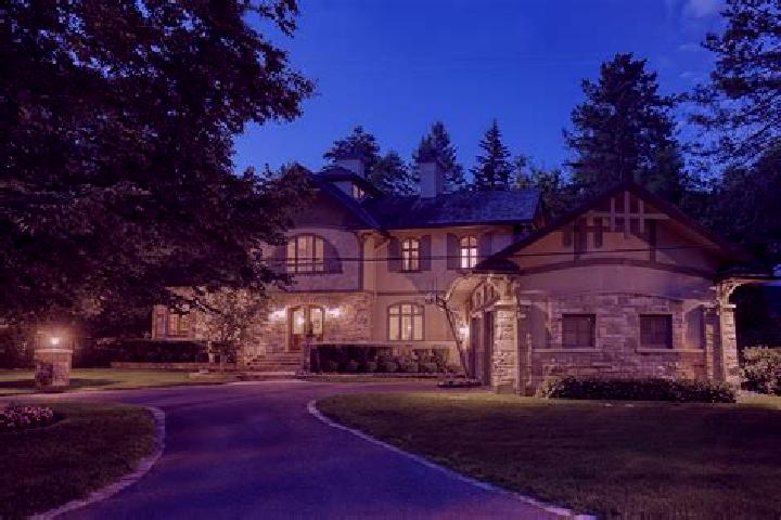 15 escort profiles in Rockcliffe Park, Canada. Browse companions, services, rates and book online. Incall and outcall available.