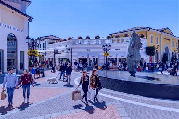 15 escort profiles in Serravalle, Italy. Browse companions, services, rates and book online. Incall and outcall available.