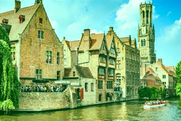 6 escort profiles in Bruges, France. Browse companions, services, rates and book online. Incall and outcall available.