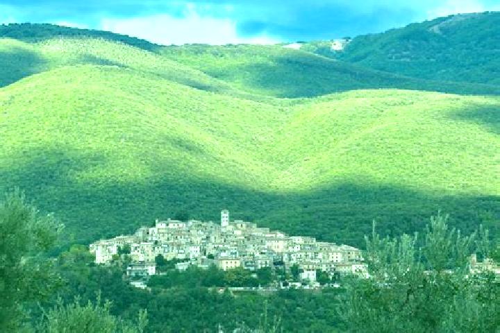 6 escort profiles in Casperia, Italy. Browse companions, services, rates and book online. Incall and outcall available.