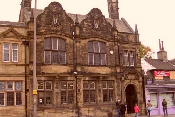 6 escort profiles in Chapel Allerton, United Kingdom. Browse companions, services, rates and book online. Incall and outcall available.