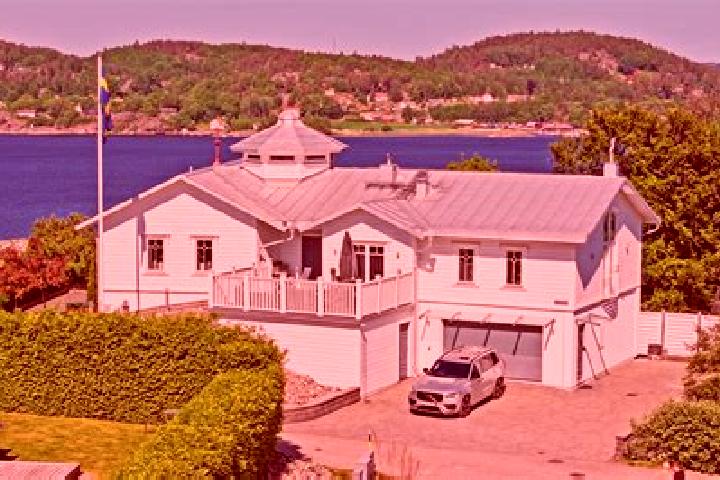 6 escort profiles in Finspang, Sweden. Browse companions, services, rates and book online. Incall and outcall available.