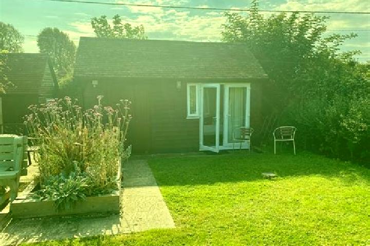6 escort profiles in Halkyn, United Kingdom. Browse companions, services, rates and book online. Incall and outcall available.