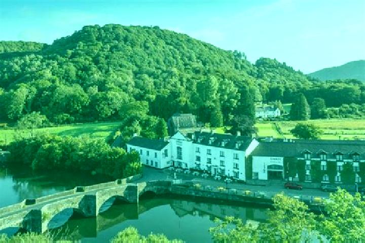 6 escort profiles in Heddon on the Wall, United Kingdom. Browse companions, services, rates and book online. Incall and outcall available.