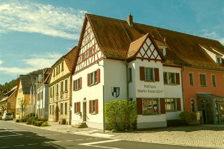 6 escort profiles in Kasendorf, Germany. Browse companions, services, rates and book online. Incall and outcall available.