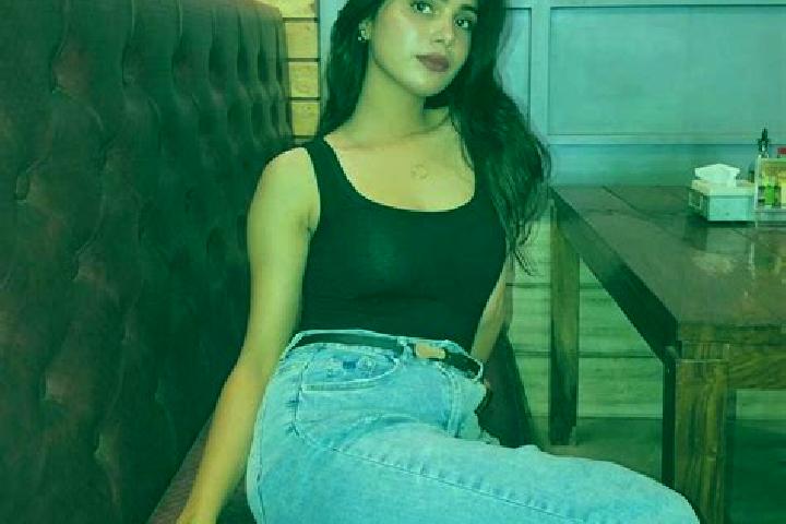 6 escort profiles in Kokotamangalam South, India. Browse companions, services, rates and book online. Incall and outcall available.