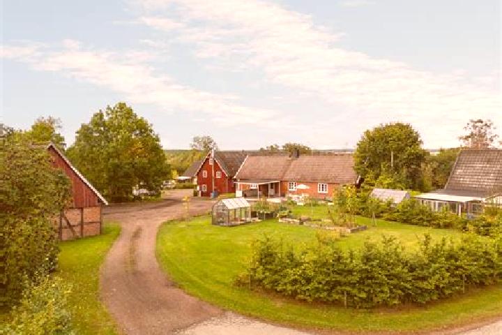 6 escort profiles in Kvidinge, Sweden. Browse companions, services, rates and book online. Incall and outcall available.