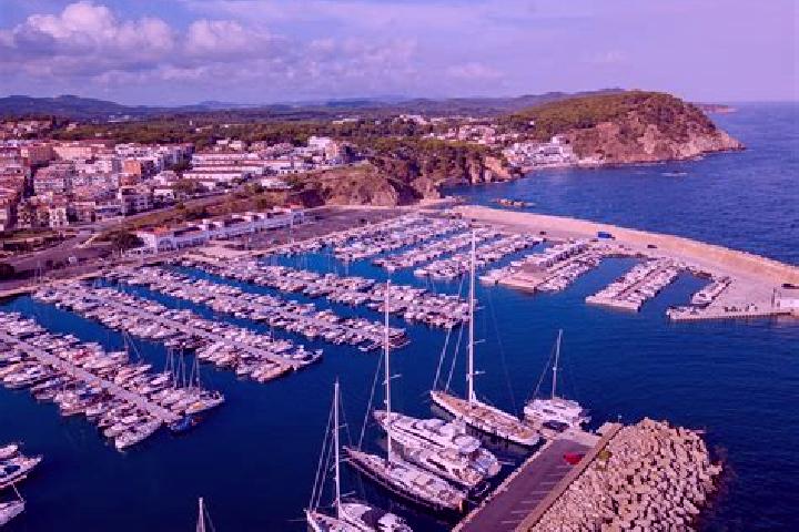 6 escort profiles in la Marina de Port, Spain. Browse companions, services, rates and book online. Incall and outcall available.
