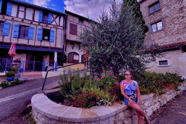 6 escort profiles in Montaigu-de-Quercy, France. Browse companions, services, rates and book online. Incall and outcall available.