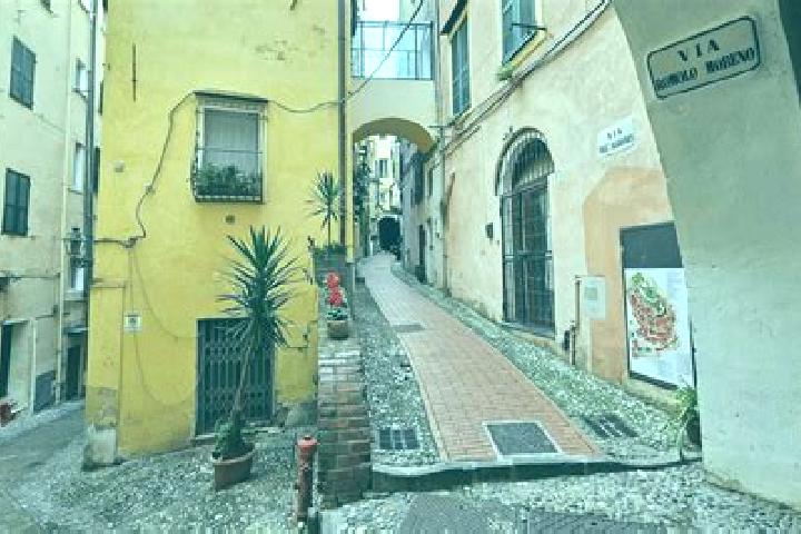 6 escort profiles in Pigna, Italy. Browse companions, services, rates and book online. Incall and outcall available.