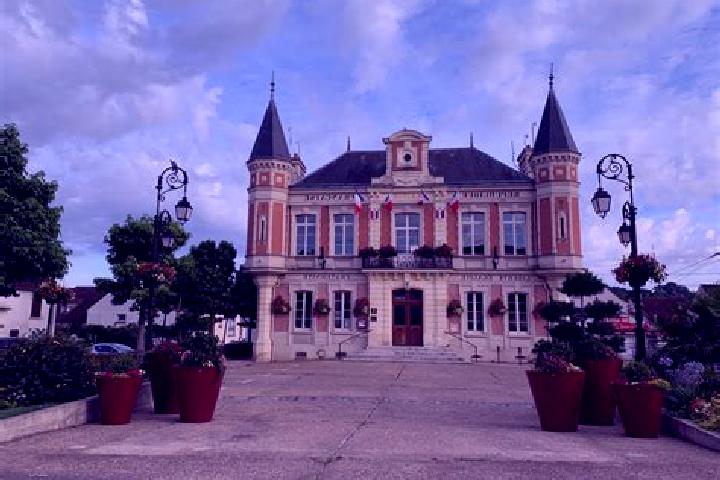 6 escort profiles in Saacy-sur-Marne, France. Browse companions, services, rates and book online. Incall and outcall available.