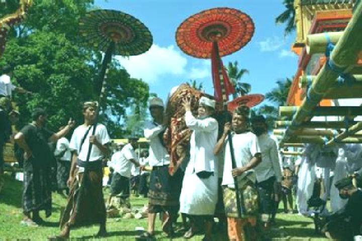 6 escort profiles in Sakerta Barat, Indonesia. Browse companions, services, rates and book online. Incall and outcall available.