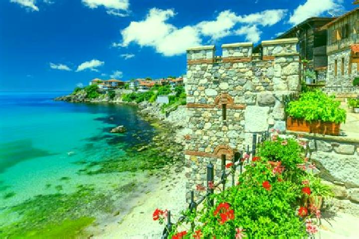 6 escort profiles in Sozopol, Bulgaria. Browse companions, services, rates and book online. Incall and outcall available.