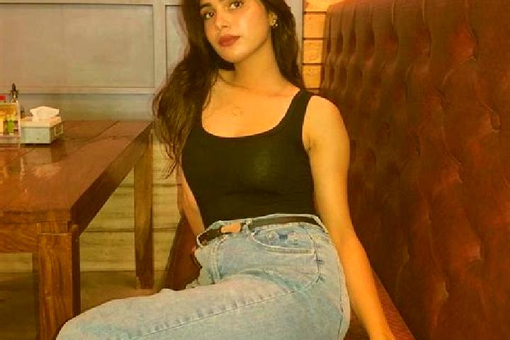 6 escort profiles in Sulebhavi, India. Browse companions, services, rates and book online. Incall and outcall available.
