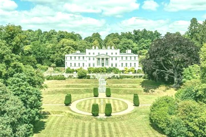 6 escort profiles in West Linton, United Kingdom. Browse companions, services, rates and book online. Incall and outcall available.