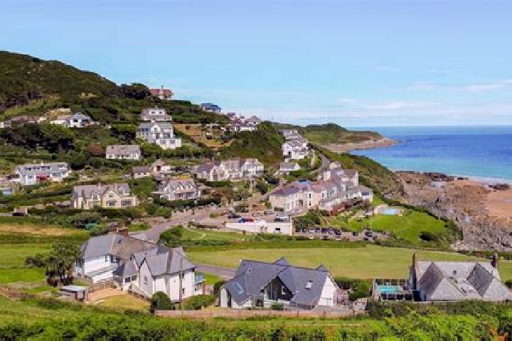 6 escort profiles in Woolacombe, United Kingdom. Browse companions, services, rates and book online. Incall and outcall available.