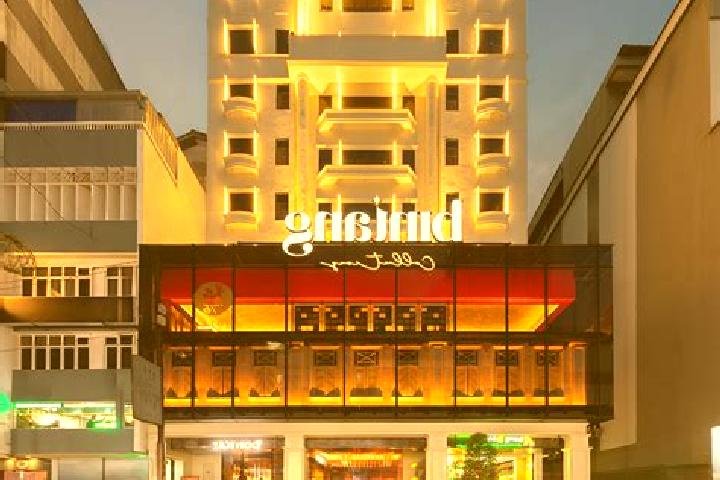 7 escort profiles in Bukit Bintang, Malaysia. Browse companions, services, rates and book online. Incall and outcall available.