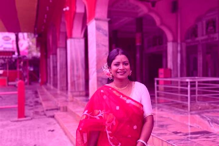 7 escort profiles in Gumia, India. Browse companions, services, rates and book online. Incall and outcall available.