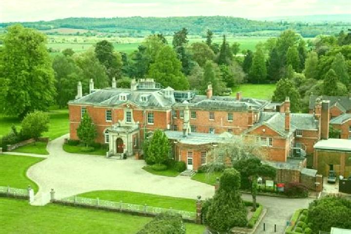 7 escort profiles in Hartpury, United Kingdom. Browse companions, services, rates and book online. Incall and outcall available.