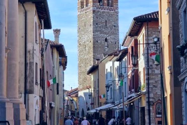 7 escort profiles in Marano Principato, Italy. Browse companions, services, rates and book online. Incall and outcall available.