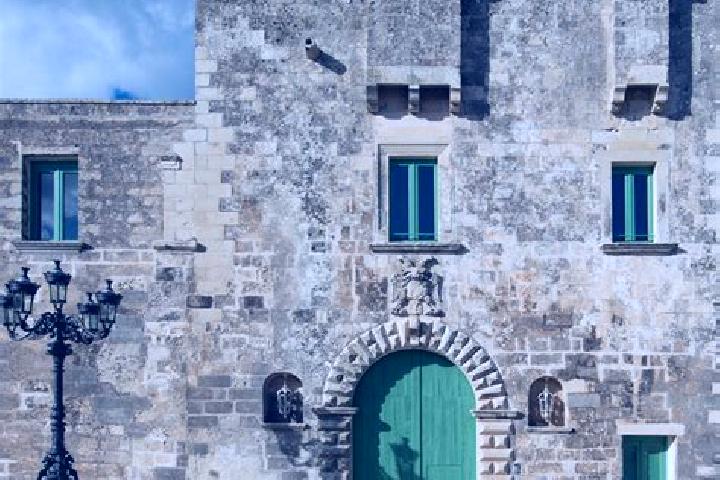 7 escort profiles in Minervino di Lecce, Italy. Browse companions, services, rates and book online. Incall and outcall available.