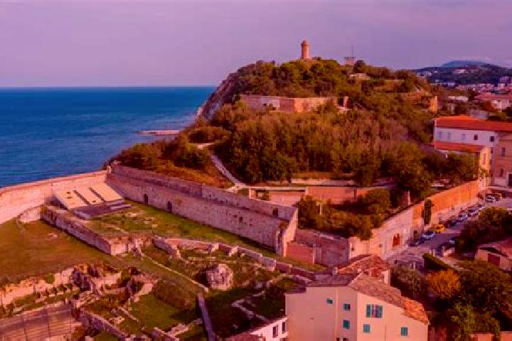 7 escort profiles in Palaia, Italy. Browse companions, services, rates and book online. Incall and outcall available.